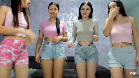 Snapshot of dirtygirls99 chatting on 10.04.25 Gyna Josie online show from 10.04.25