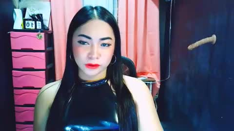 Snapshot of dirtygirls_grace chatting on 02.11.26 grace online show from 02.11.26
