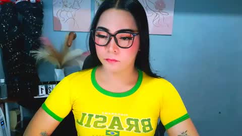 Snapshot of dirtygirls_grace chatting on 05.21.26 grace online show from 05.21.26