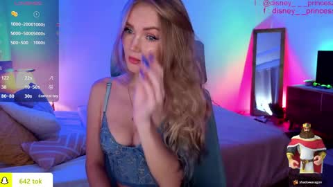 Snapshot of disney__princess chatting on 04.04.26 JASMINE online show from 04.04.26