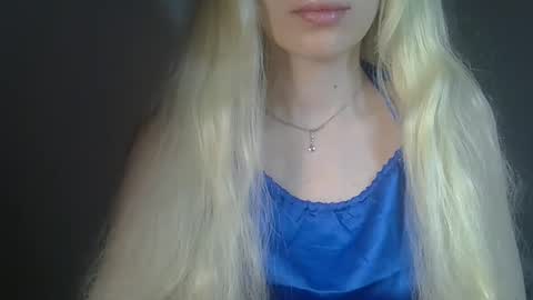 Snapshot of ditamilton chatting on 02.17.26 DitaMilton online show from 02.17.26