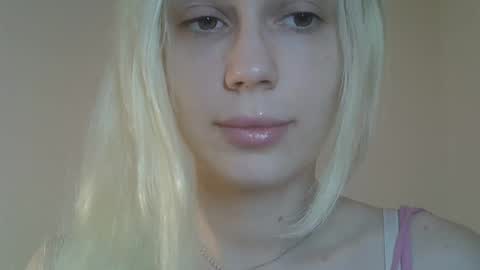 Snapshot of ditarevirax chatting on 03.18.26 DitaReVirax online show from 03.18.26