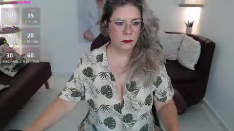 Snapshot of diva_milf chatting on 07.08.26 Diva online show from 07.08.26
