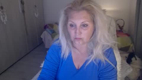 Snapshot of divineblond chatting on 05.15.26 Alexxa online show from 05.15.26