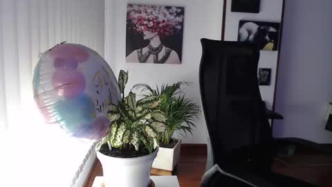 Hera online show from 12.22.25