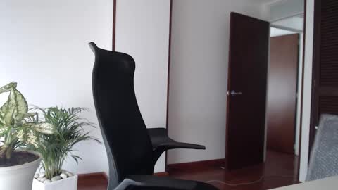 Snapshot of divineisis chatting on 02.25.26 Hera online show from 02.25.26