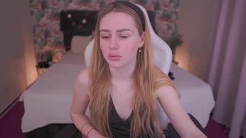 DivineJasss online show from 02.18.26