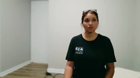 DivineLynn online show from 09.09.25