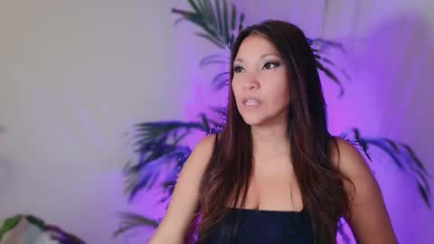 DivineLynn online show from 05.11.26