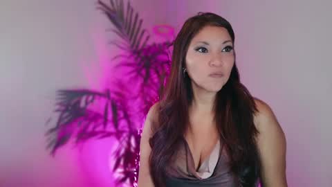 DivineLynn online show from 06.01.26
