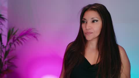 DivineLynn online show from 07.26.26