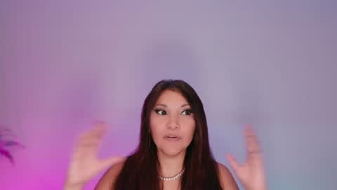 DivineLynn online show from 08.02.26