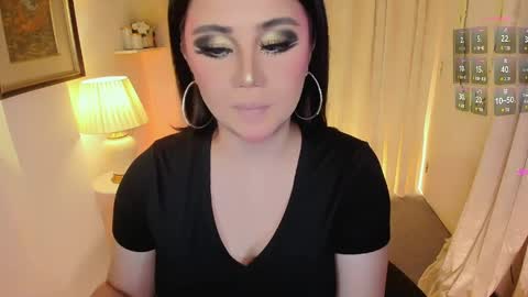 Snapshot of divorced_ms_valeria chatting on 04.10.26 Vally online show from 04.10.26