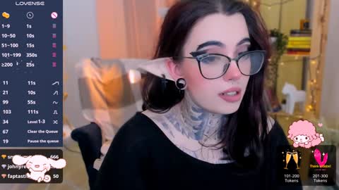 dixipixi_ online show from 01.18.25