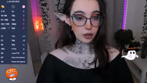 dixipixi_ online show from 11.22.25