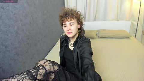 Snapshot of dizer_clop chatting on 02.24.25 Dizer online show from 02.24.25