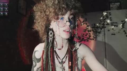 Snapshot of dizer_clop chatting on 09.19.25 Dizer online show from 09.19.25