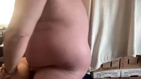 Snapshot of djfreeque chatting on 03.11.25 djfreeque online show from 03.11.25