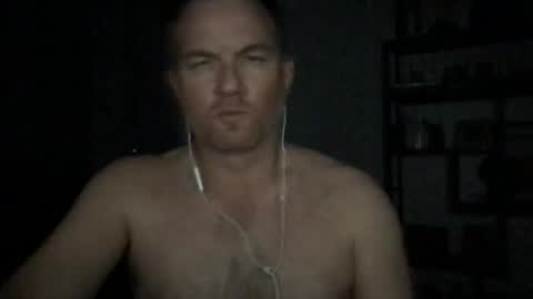 Snapshot of djswpy chatting on 04.16.26 TriflinYoBitch online show from 04.16.26