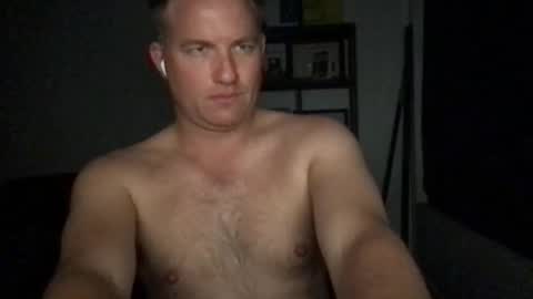 Snapshot of djswpy chatting on 05.29.26 TriflinYoBitch online show from 05.29.26
