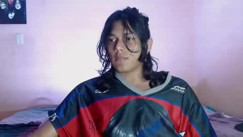 Snapshot of dk_204 chatting on 11.23.25 daiki sx online show from 11.23.25