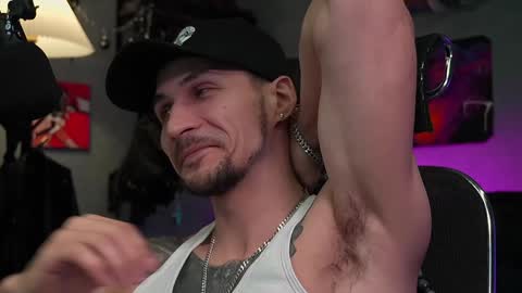 Snapshot of dl_raven chatting on 01.28.25 Silverhand online show from 01.28.25