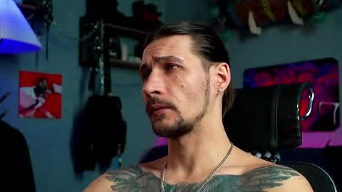 Snapshot of dl_raven chatting on 02.21.25 Silverhand online show from 02.21.25