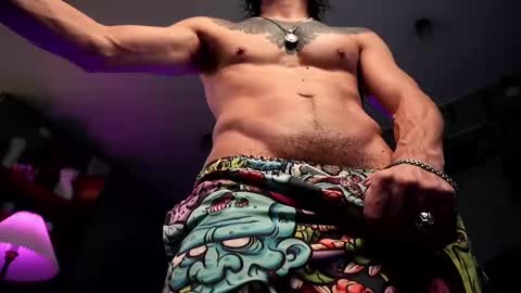 Snapshot of dl_raven chatting on 02.24.25 Silverhand online show from 02.24.25