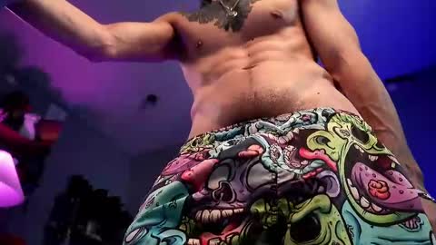 Snapshot of dl_raven chatting on 02.24.25 Silverhand online show from 02.24.25