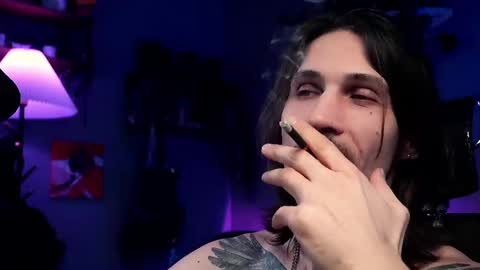 Snapshot of dl_raven chatting on 02.24.25 Silverhand online show from 02.24.25