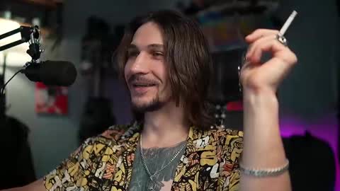 Snapshot of dl_raven chatting on 03.01.25 Silverhand online show from 03.01.25