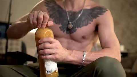 Snapshot of dl_raven chatting on 09.19.25 Silverhand online show from 09.19.25