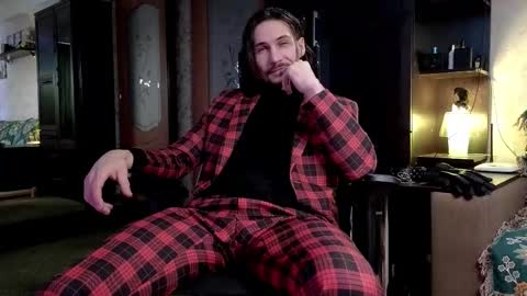 Snapshot of dl_raven chatting on 02.24.26 Silverhand online show from 02.24.26