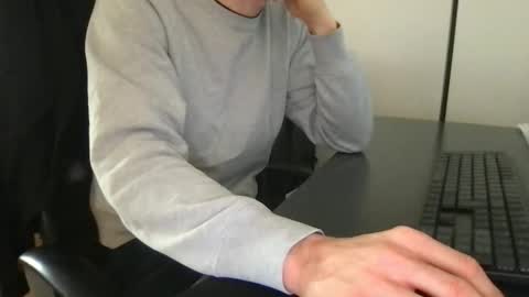 Snapshot of doctor_luv_69 chatting on 04.29.26 doctor_luv_69 online show from 04.29.26