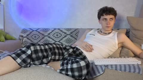 Snapshot of doedeeer chatting on 12.23.24 Alex online show from 12.23.24