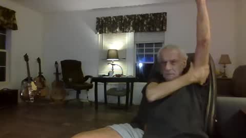 dogluc7 online show from 12.31.24