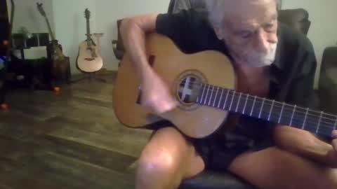 dogluc7 online show from 10.30.25