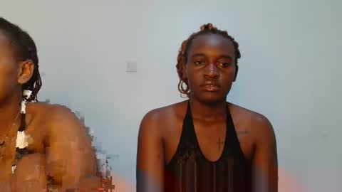 Snapshot of dolce_amber chatting on 11.26.25 Dolce online show from 11.26.25