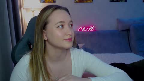 Snapshot of doletarfl chatting on 02.19.25 doletarfl online show from 02.19.25