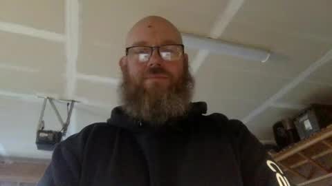 Snapshot of dolins chatting on 09.17.25 dolins online show from 09.17.25