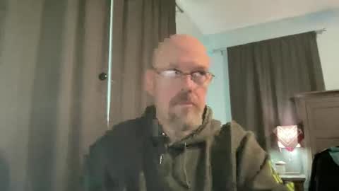 Snapshot of dolins chatting on 02.17.26 dolins online show from 02.17.26