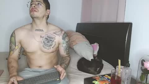 Auro and Santiago online show from 01.22.25