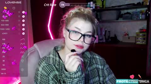 Snapshot of doll_chloe_ chatting on 12.03.24 Chloe online show from 12.03.24