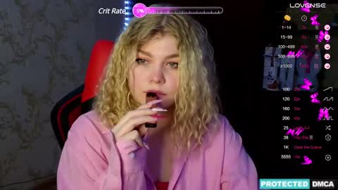 Snapshot of doll_chloe_ chatting on 12.11.24 Chloe online show from 12.11.24