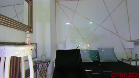 ISA DOLL online show from 01.07.25