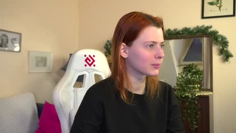 Snapshot of doll_lesli chatting on 01.26.25 Your doll Lesli online show from 01.26.25