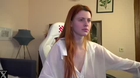 Snapshot of doll_lesli chatting on 02.02.25 Your doll Lesli online show from 02.02.25