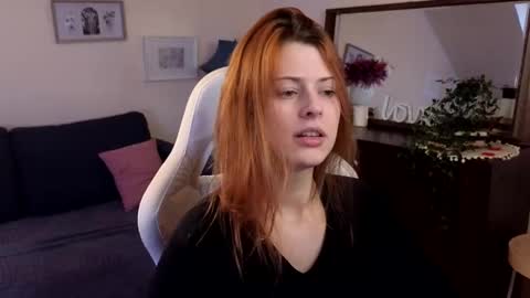 Snapshot of doll_lesli chatting on 02.28.25 Your doll Lesli online show from 02.28.25