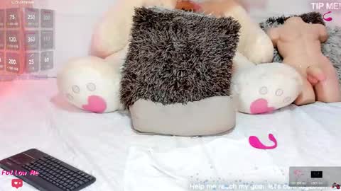 Snapshot of doll_lorenn26 chatting on 01.31.26 doll_lorenn26 online show from 01.31.26