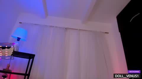 Roxana  independent model can you help me reach 100 hands up uwu online show from 02.21.25